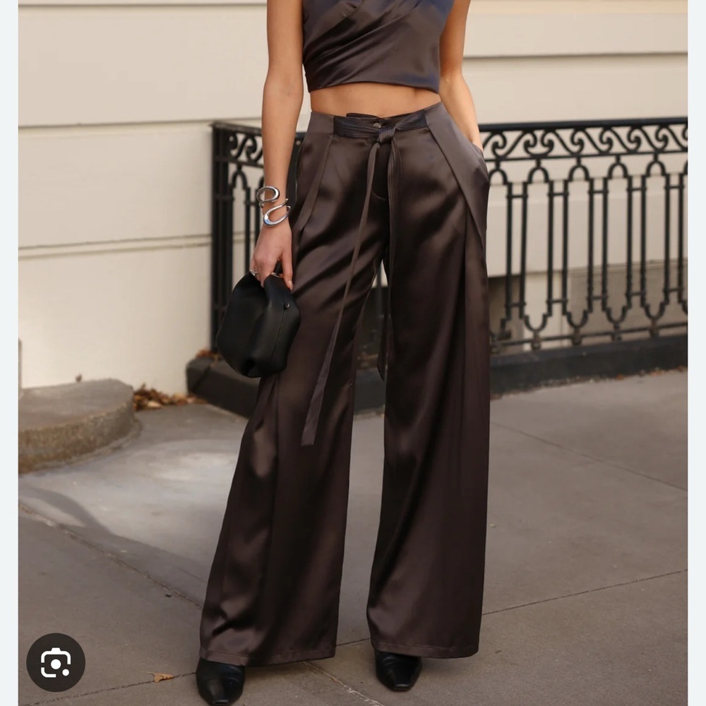 Silk Pants in navy blue - Picture 5 of 6